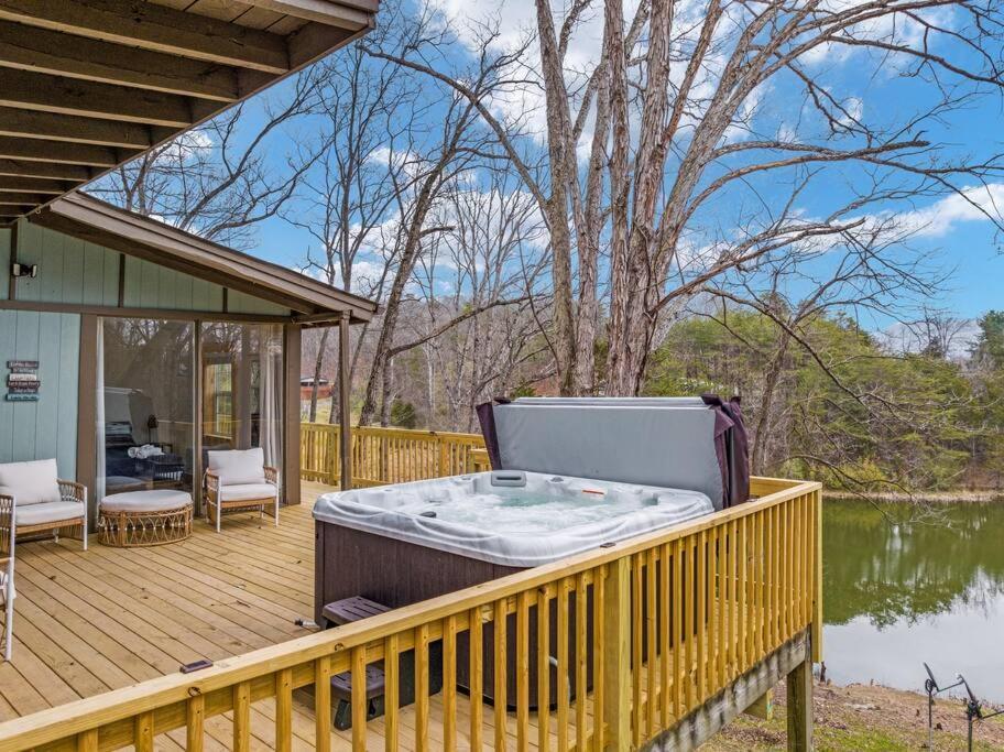 Lazy Lake 3Br Cabin W/ Mtn Views + Hot Tub +Wi-Fi Luray Εξωτερικό φωτογραφία